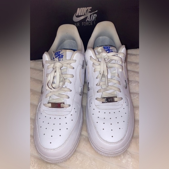 Nike Air Force 1 Low ‘07 LX White Sisterhood CT1990-100 Women’s 8.5 With Box - Picture 3 of 16